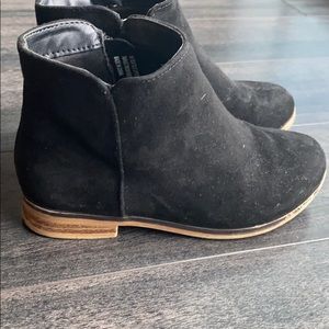 Black boots